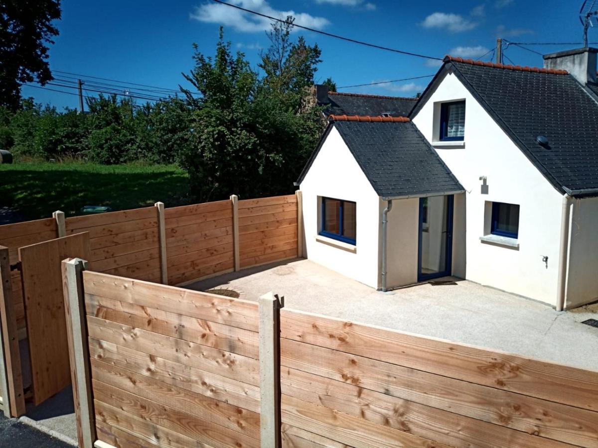 Charmante Petite Maison Rostiviec Bord De Mer Loperhet Exterior photo